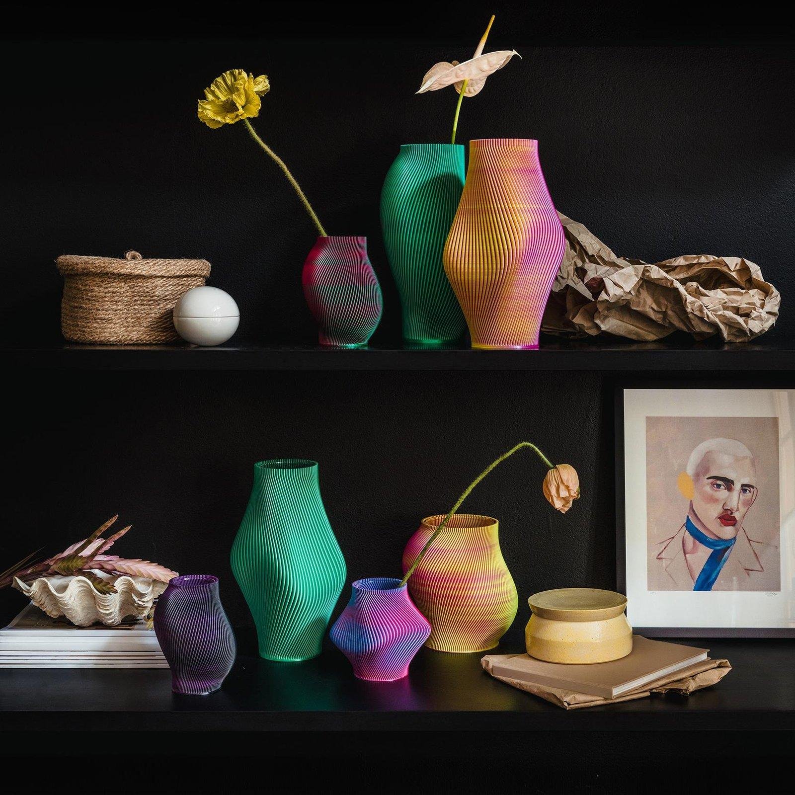 Sheyn Bloz Vases